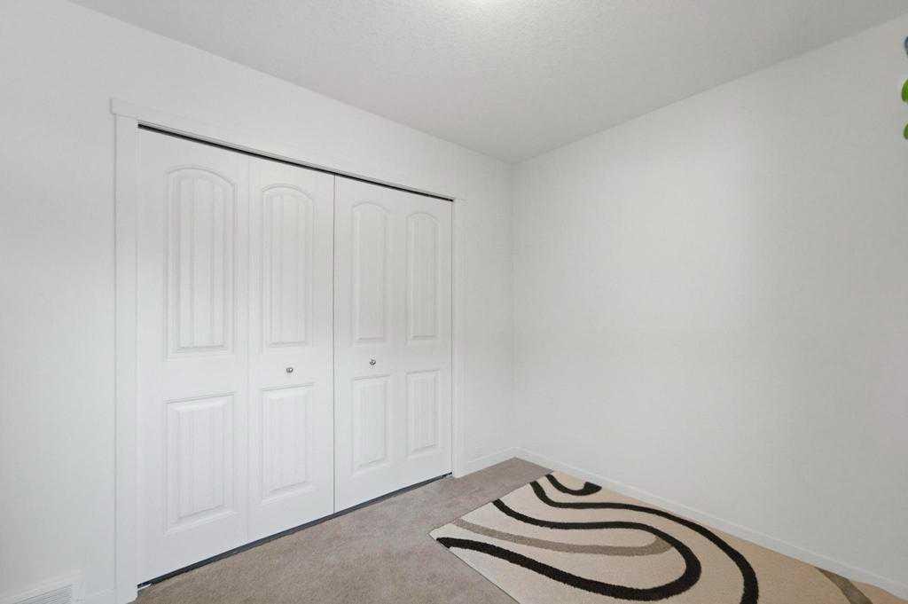 148 Legacy Point Se, Calgary, AB - Indoor