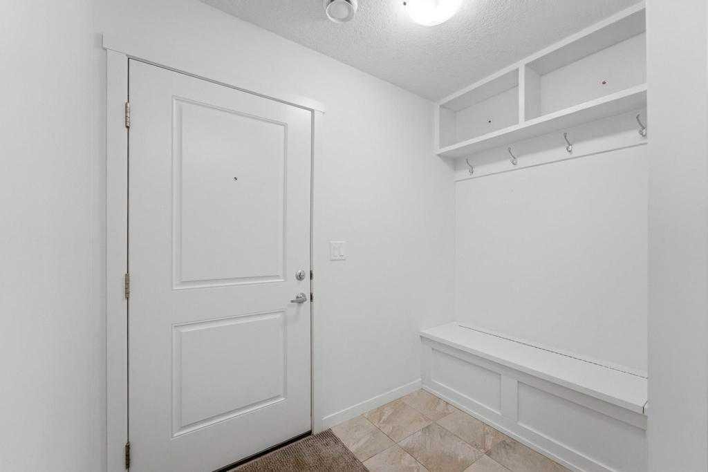 148 Legacy Point Se, Calgary, AB - Indoor Photo Showing Other Room