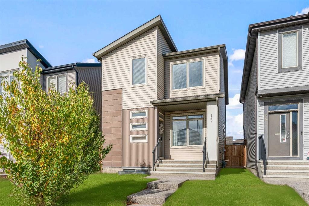 237 Walden Parade Se, Calgary, AB - Outdoor