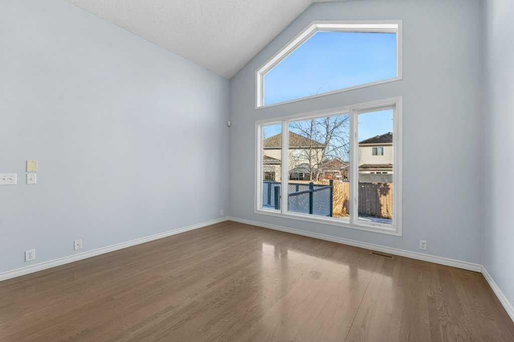 58 Chaparral Close Se, Calgary, AB - Indoor Photo Showing Other Room