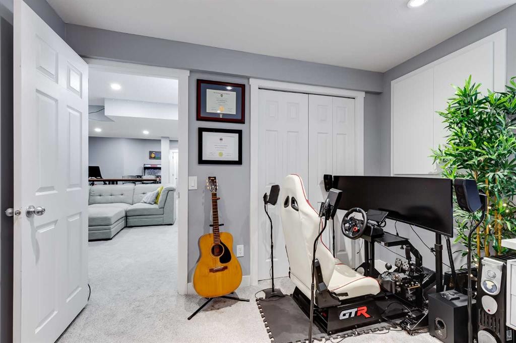 138 Prestwick Circle Se, Calgary, AB - Indoor