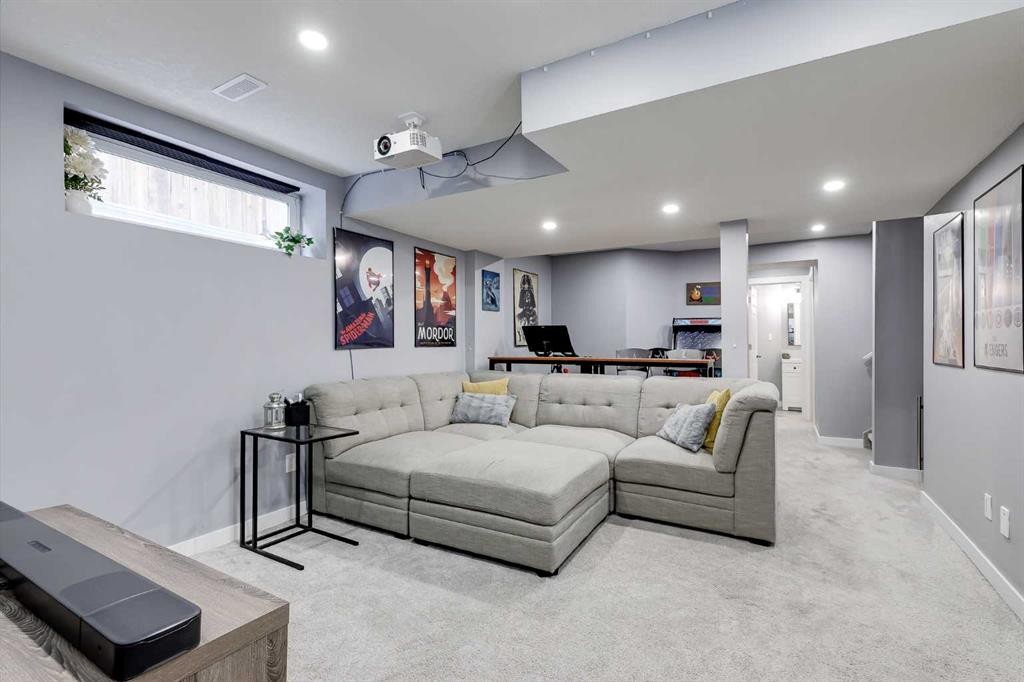 138 Prestwick Circle Se, Calgary, AB - Indoor