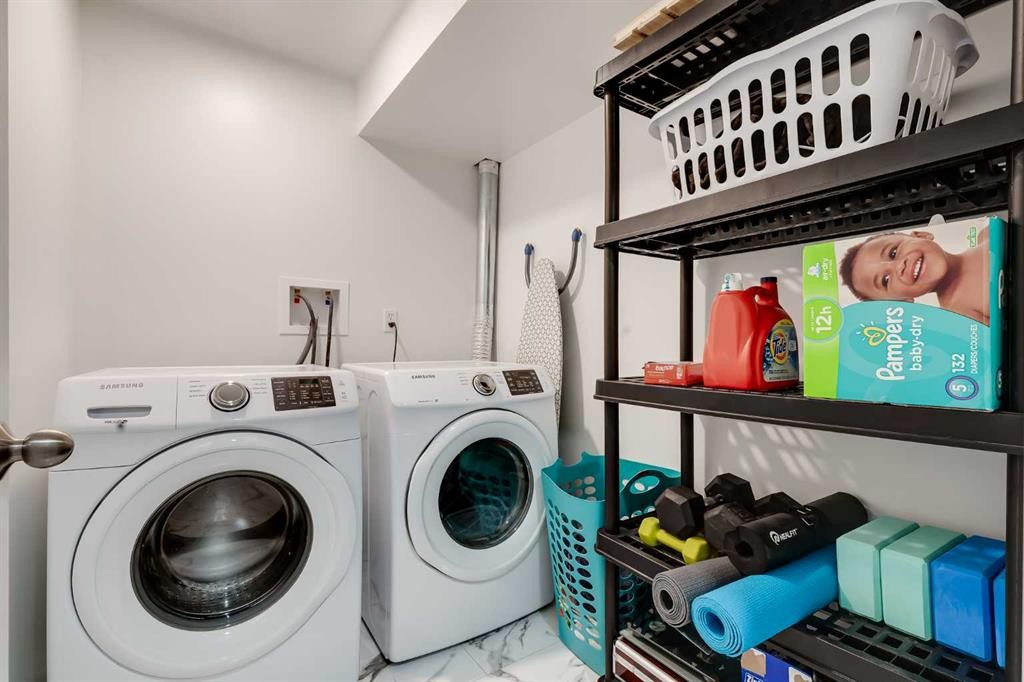 138 Prestwick Circle Se, Calgary, AB - Indoor Photo Showing Laundry Room