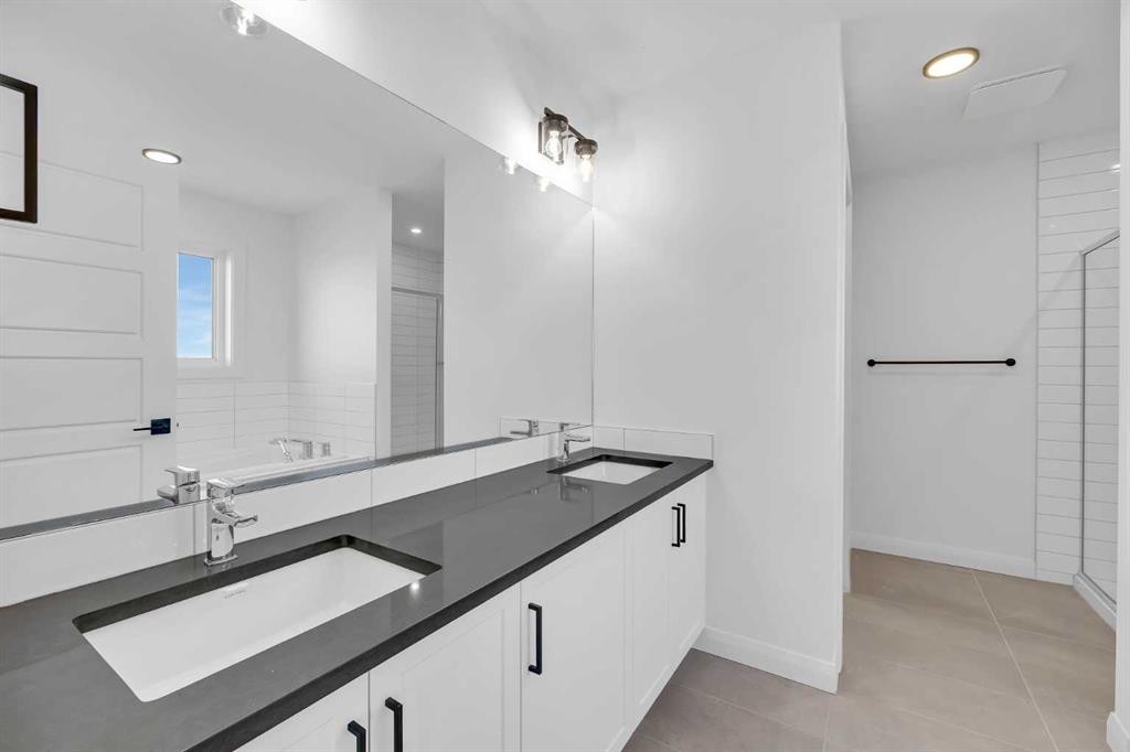 154 Northern Lights Crescent, Langdon, AB - Indoor Photo Showing Bathroom