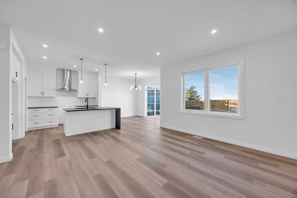 154 Northern Lights Crescent, Langdon, AB - Indoor Photo Showing Kitchen
