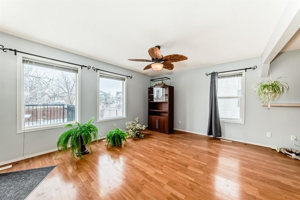 835 Westmount Drive, Strathmore, AB - Indoor
