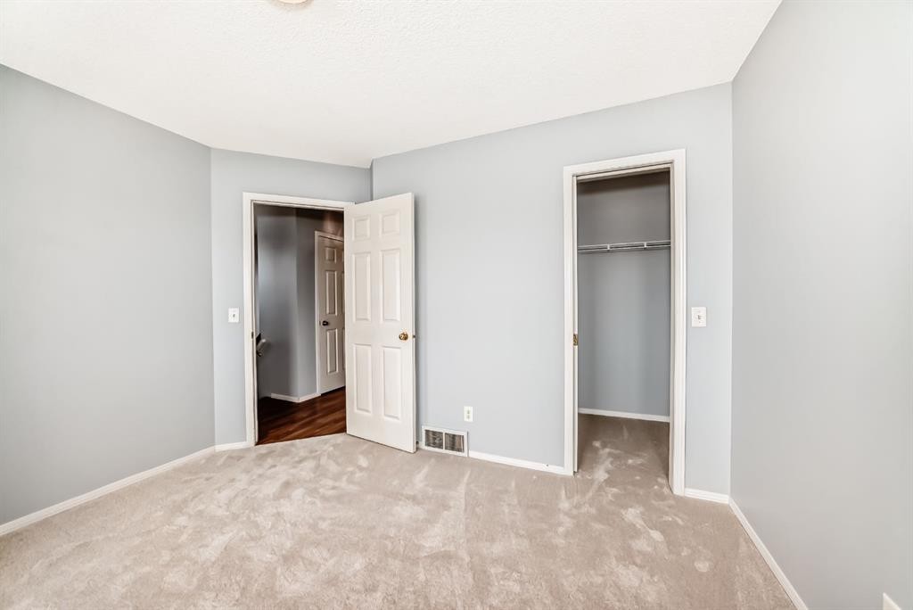 835 Westmount Drive, Strathmore, AB - Indoor