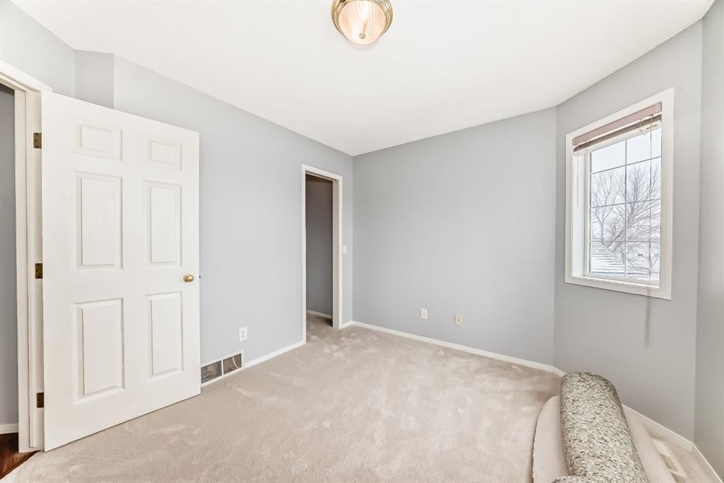 835 Westmount Drive, Strathmore, AB - Indoor