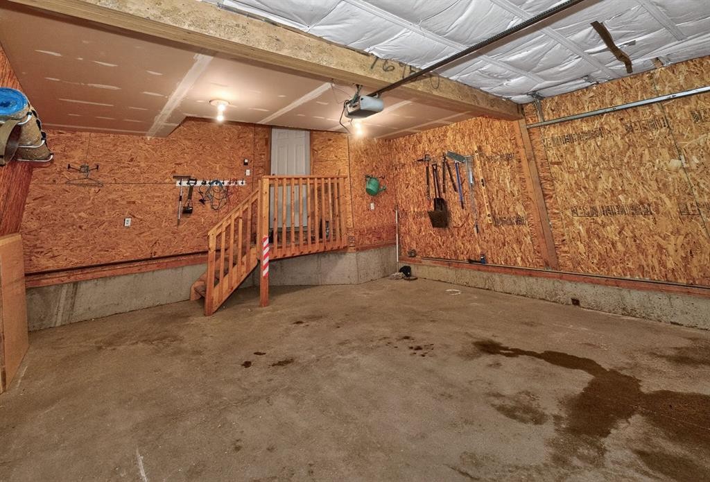 42 Royal Elm Drive Nw, Calgary, AB - Indoor