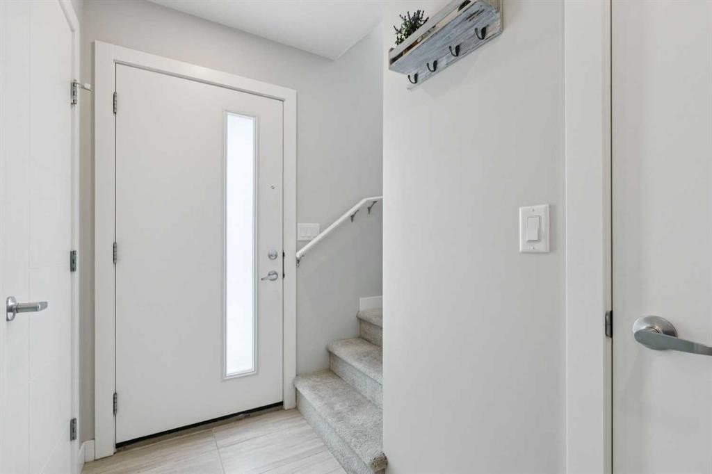 579 Evanston Link, Calgary, AB - Indoor