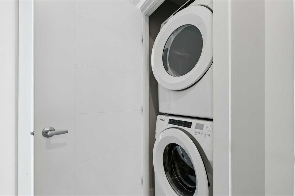 579 Evanston Link, Calgary, AB - Indoor Photo Showing Laundry Room