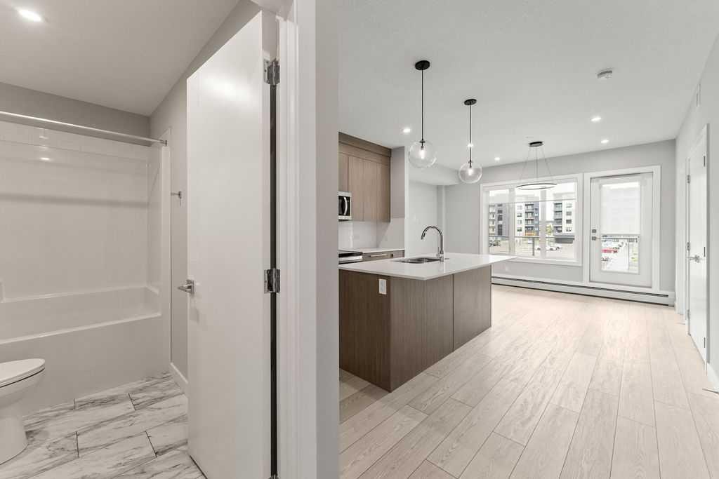 3206-60 Skyview Ranch Road Ne, Calgary, AB - Indoor Photo Showing Kitchen