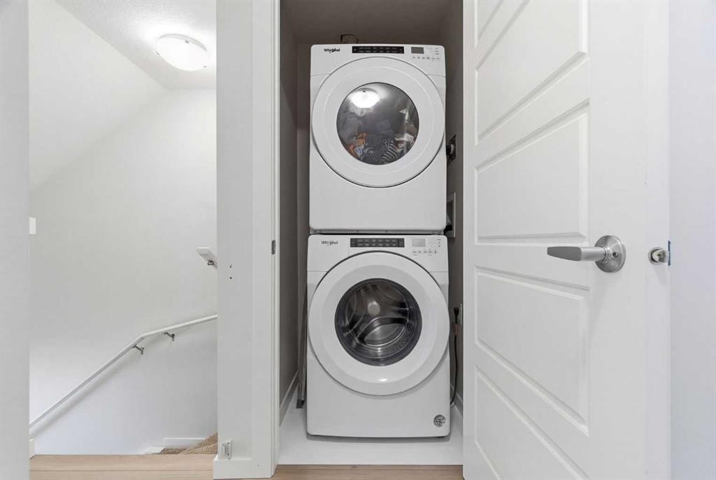 479 Cranbrook Square Se, Calgary, AB - Indoor Photo Showing Laundry Room