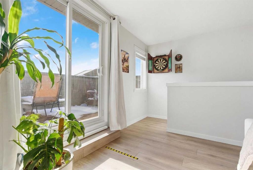 479 Cranbrook Square Se, Calgary, AB - Indoor Photo Showing Other Room