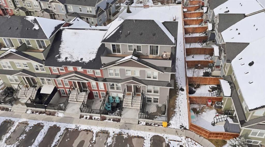 479 Cranbrook Square Se, Calgary, AB - Outdoor