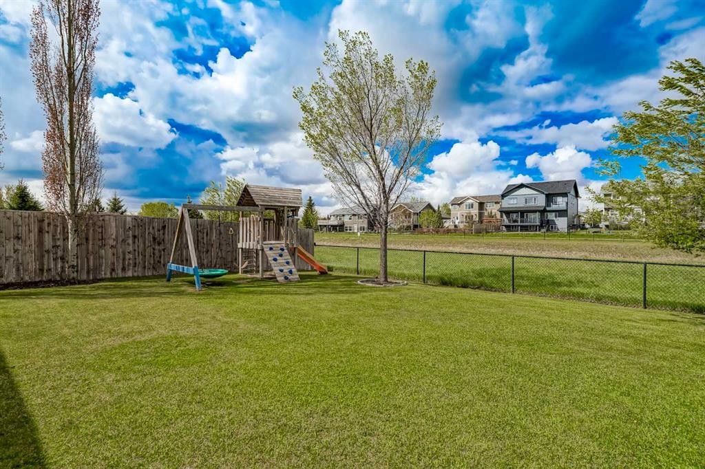 207 Strathmore Lakes Bend, Strathmore, AB - Outdoor