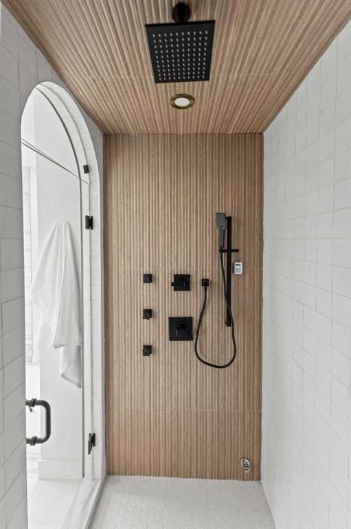 1910 Broadview Road, Calgary, AB - With Exterior