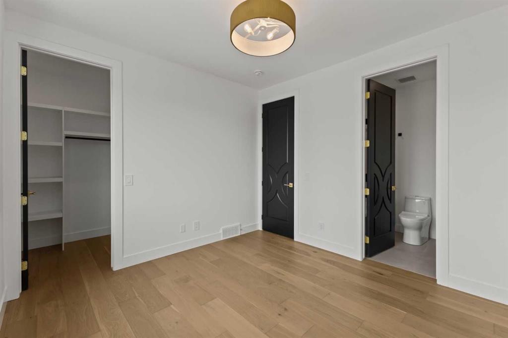 1910 Broadview Road, Calgary, AB - Indoor Photo Showing Other Room