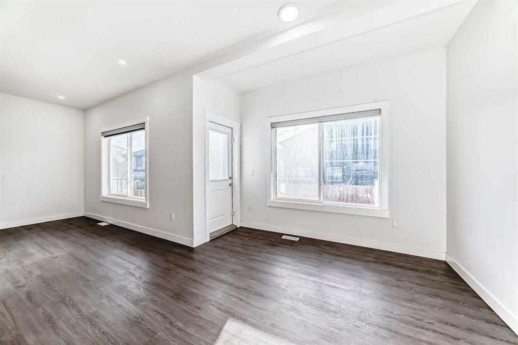 772 Edgefield Crescent, Strathmore, AB - Indoor Photo Showing Other Room