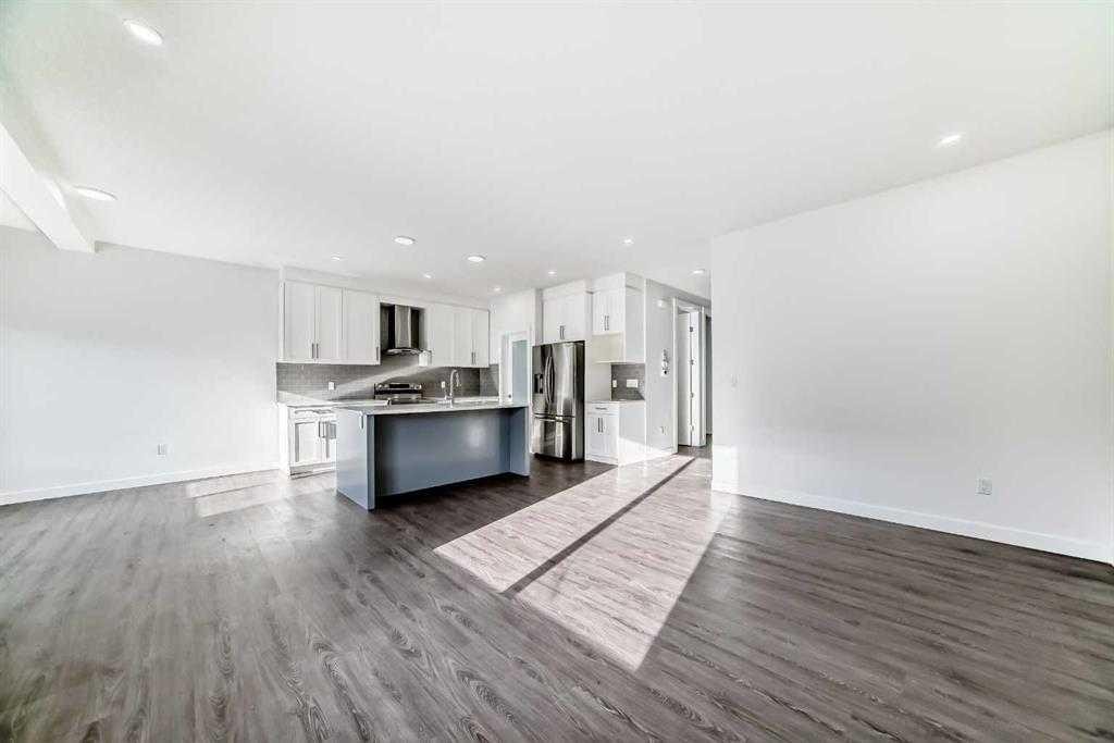 772 Edgefield Crescent, Strathmore, AB - Indoor Photo Showing Kitchen
