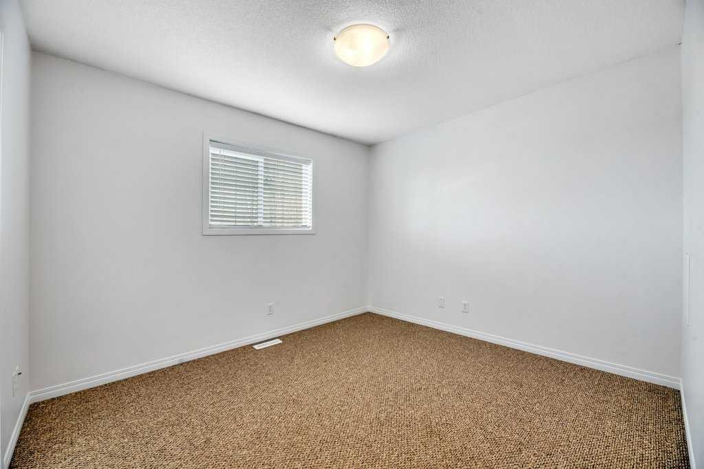 109 Ranch Ridge Meadow, Strathmore, AB - Indoor Photo Showing Other Room