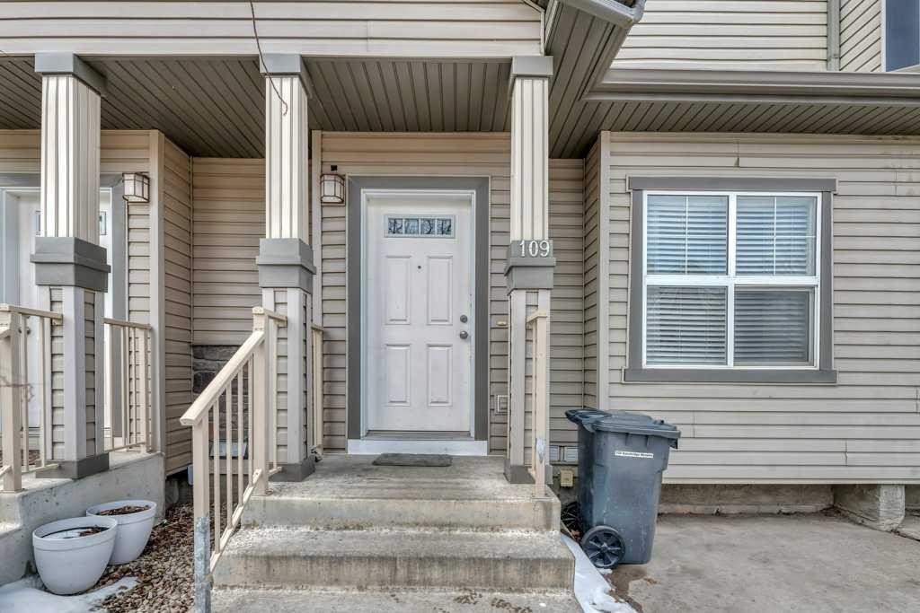 109 Ranch Ridge Meadow, Strathmore, AB - Outdoor With Exterior