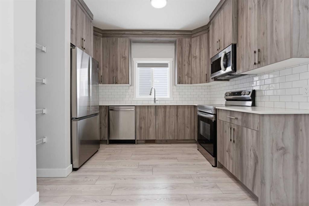 68 Cornerbrook View Ne, Calgary, AB - Indoor Photo Showing Kitchen With Upgraded Kitchen