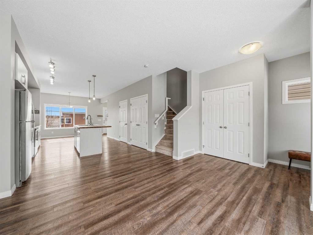 89 Walgrove Rise Se, Calgary, AB - Indoor