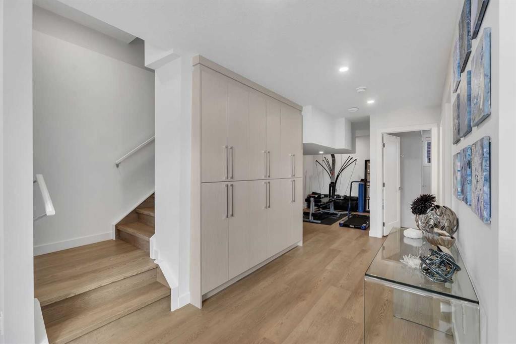 178 Dawson Way, Chestermere, AB - Indoor Photo Showing Other Room