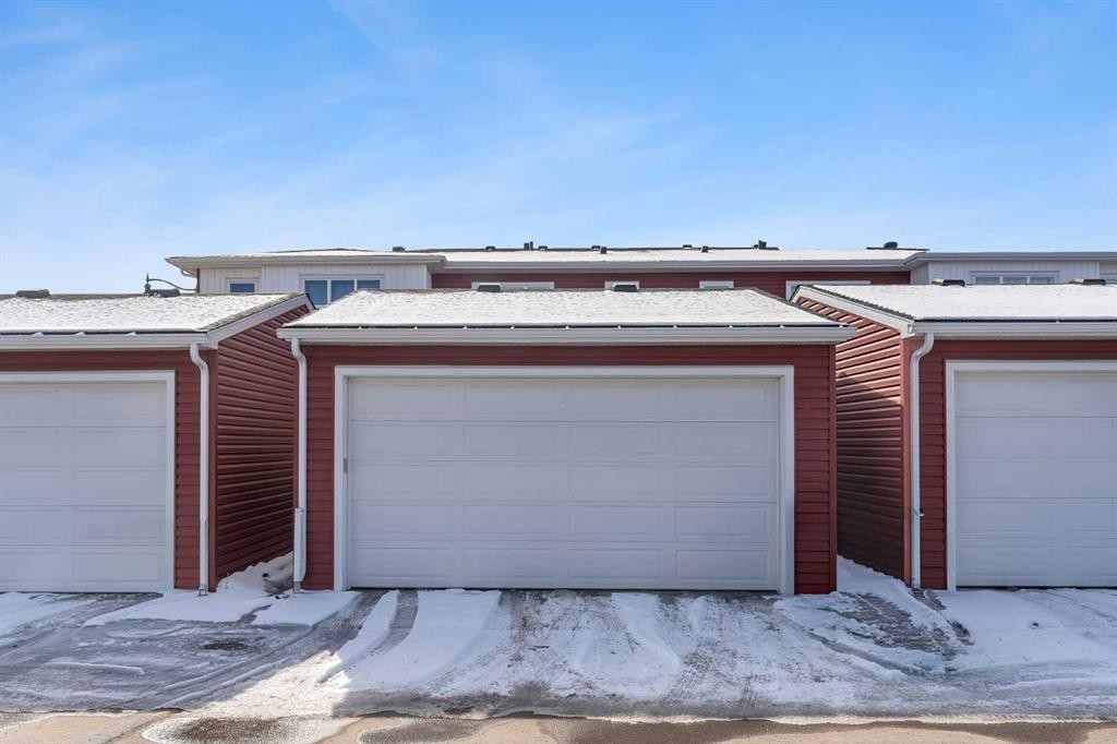 178 Dawson Way, Chestermere, AB - Outdoor With Exterior