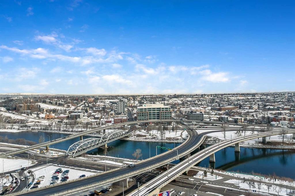 2103-510 6 Avenue Se, Calgary, AB - Outdoor With View
