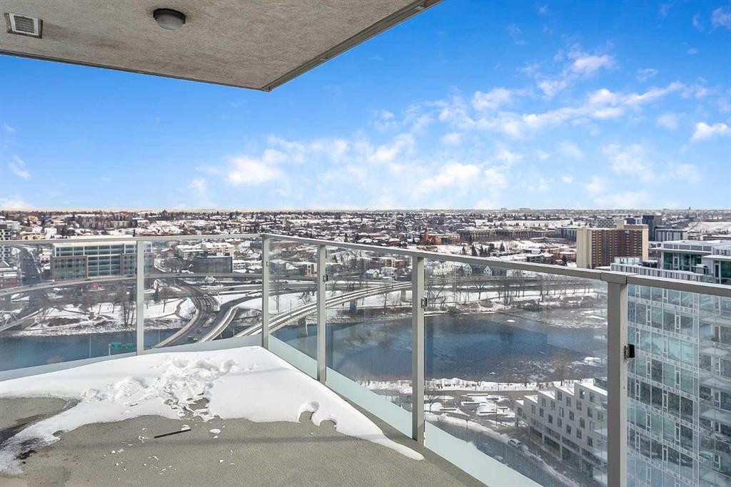 2103-510 6 Avenue Se, Calgary, AB - Outdoor With View