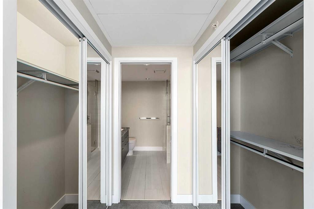 2103-510 6 Avenue Se, Calgary, AB - Indoor Photo Showing Other Room