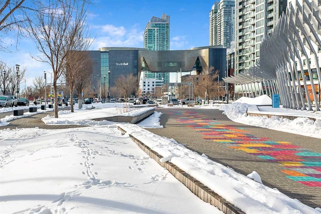 2103-510 6 Avenue Se, Calgary, AB - Outdoor