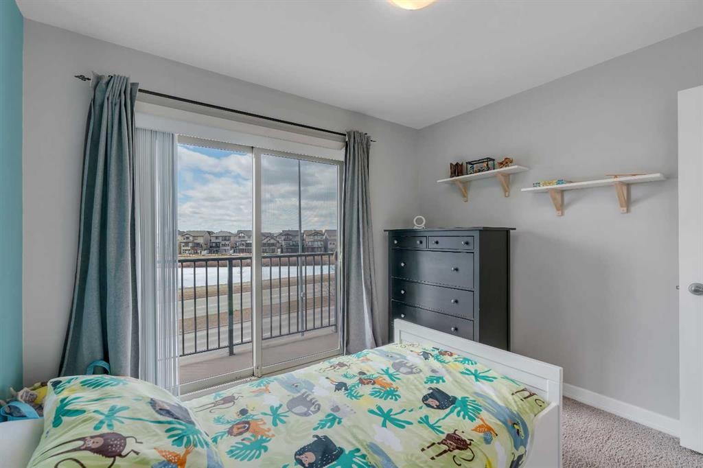 414-121 Copperpond Common Se, Calgary, AB