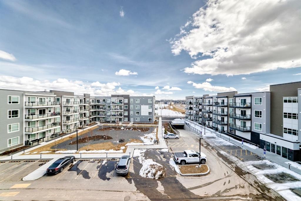 1402-33 Carringham Gate Nw, Calgary, AB - Outdoor With Balcony With View