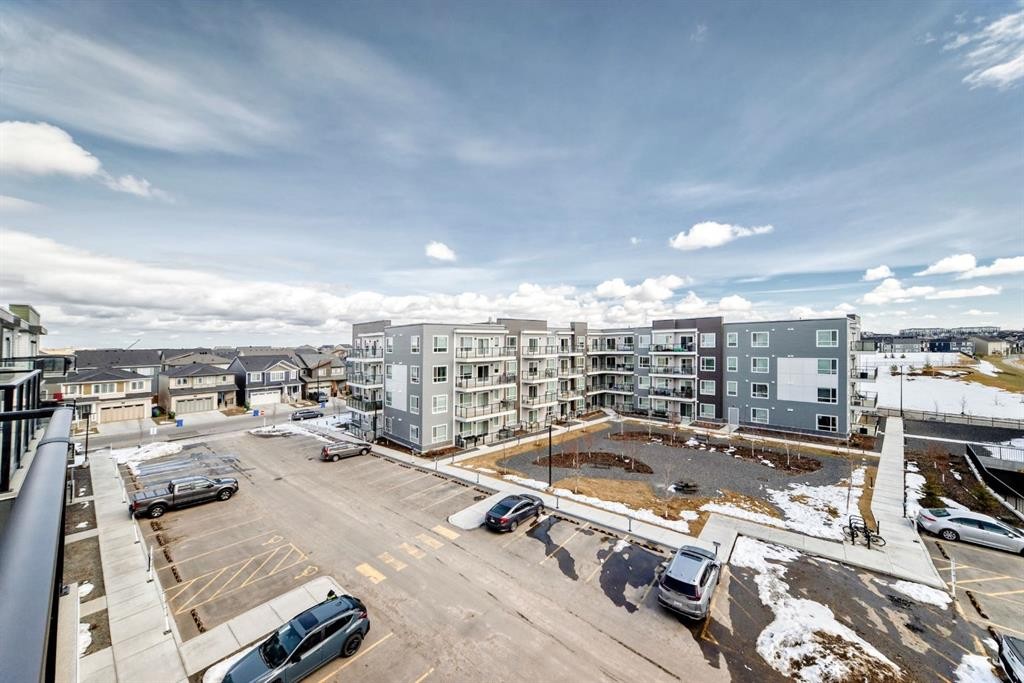 1402-33 Carringham Gate Nw, Calgary, AB - Outdoor With View