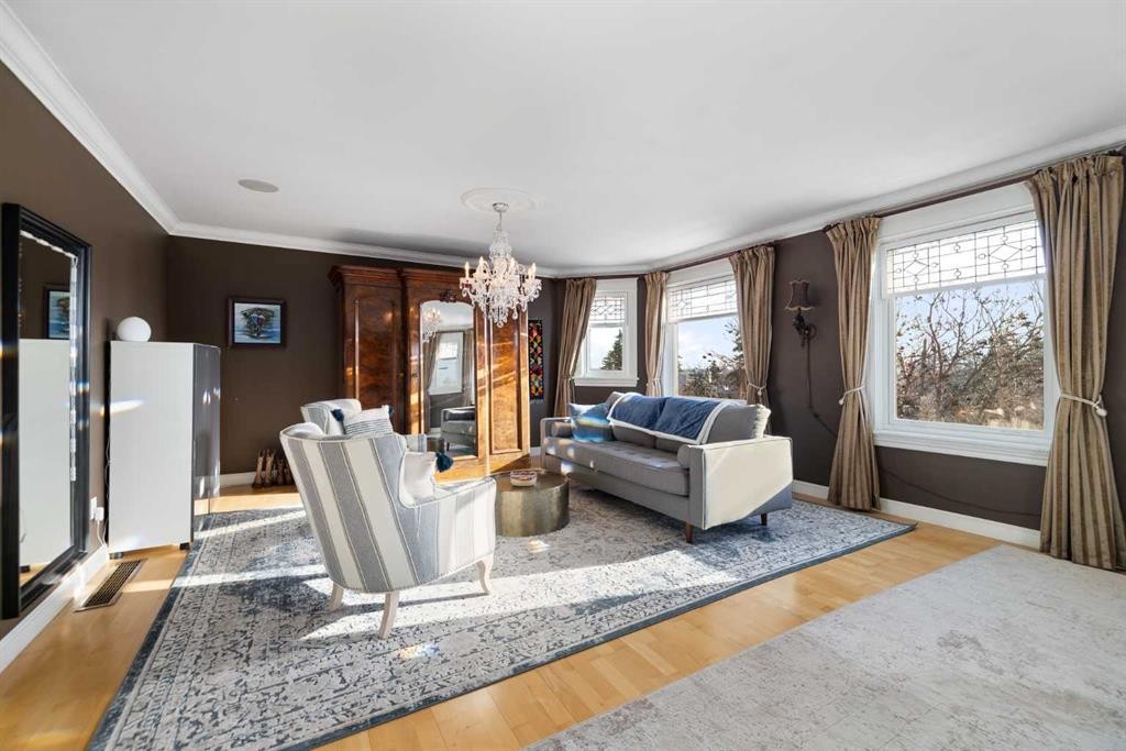 1727 24 Street Sw, Calgary, AB - Indoor