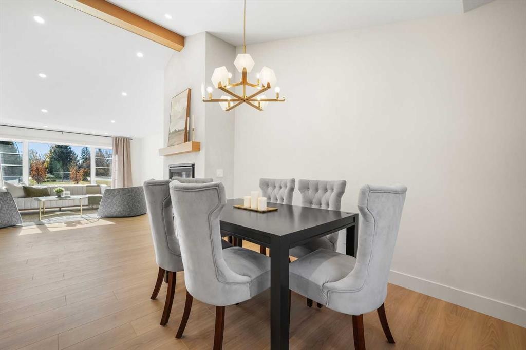 1016 Mapleglade Drive Se, Calgary, AB - Indoor Photo Showing Dining Room