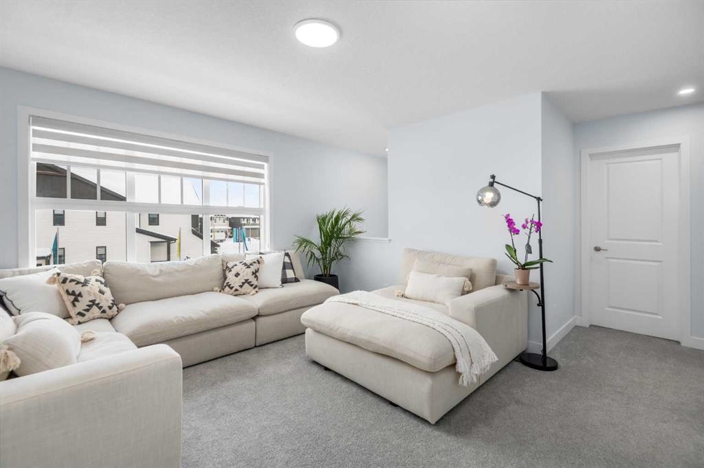 158 Magnolia Path Se, Calgary, AB - Indoor Photo Showing Living Room