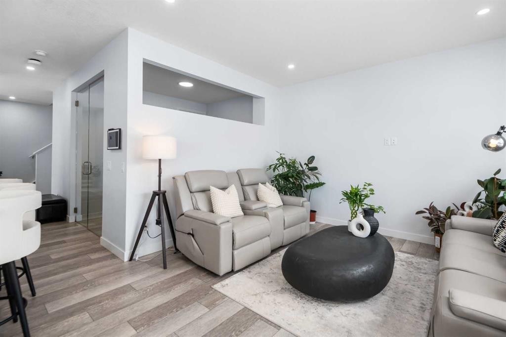158 Magnolia Path Se, Calgary, AB - Indoor Photo Showing Living Room