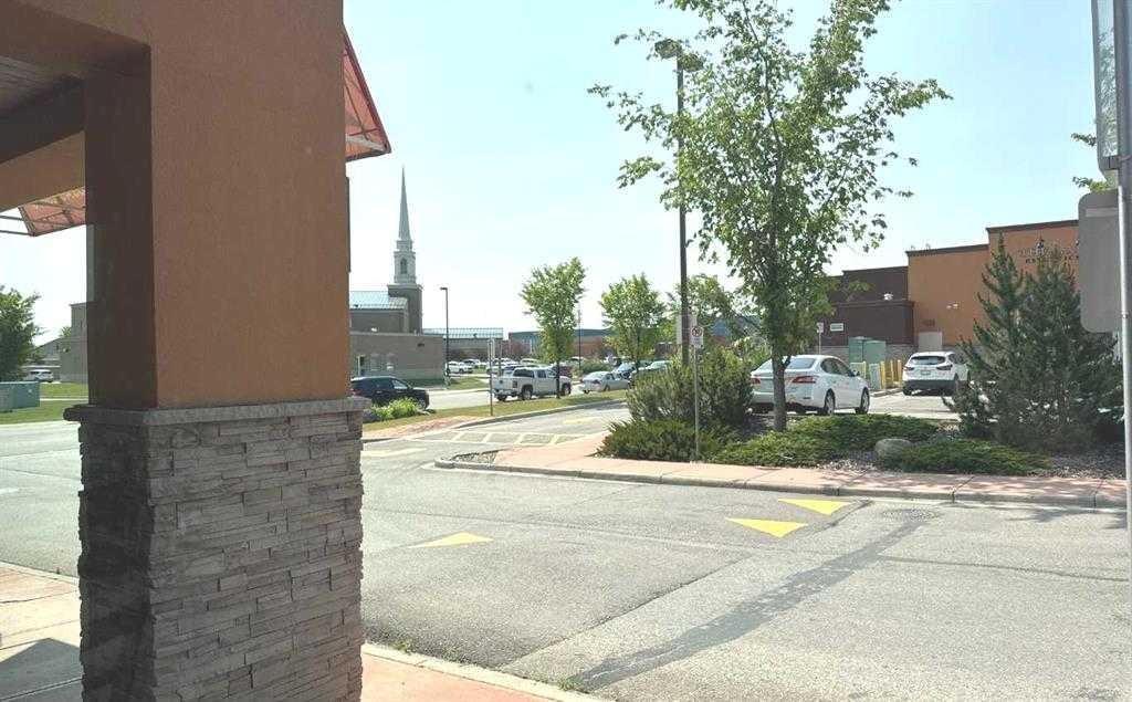 320 West Creek Drive, Chestermere, AB