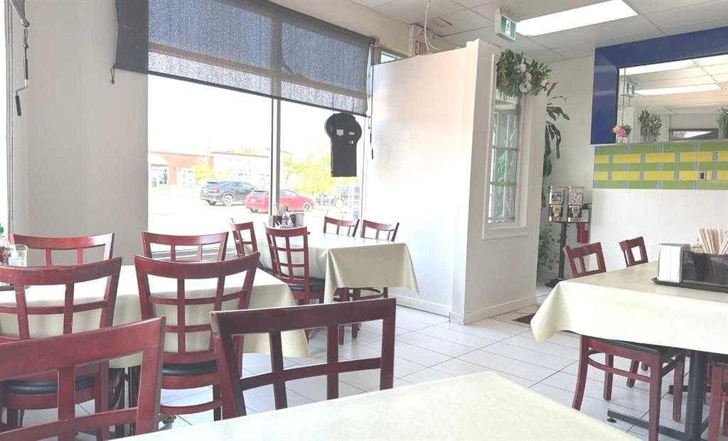 320 West Creek Drive, Chestermere, AB