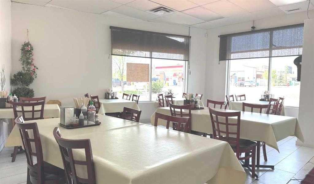 320 West Creek Drive, Chestermere, AB