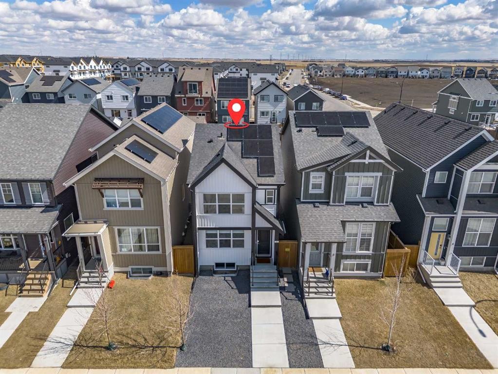 12 Heirloom Crescent Se, Calgary, AB - Outdoor With Facade