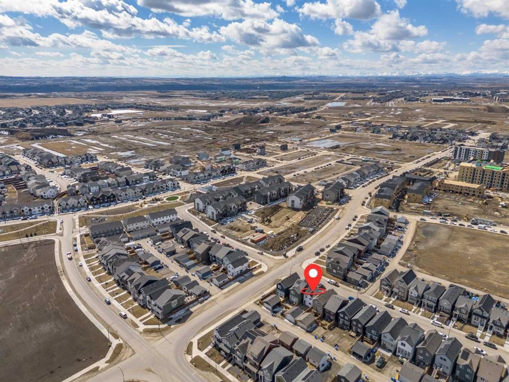 12 Heirloom Crescent Se, Calgary, AB - Outdoor With View