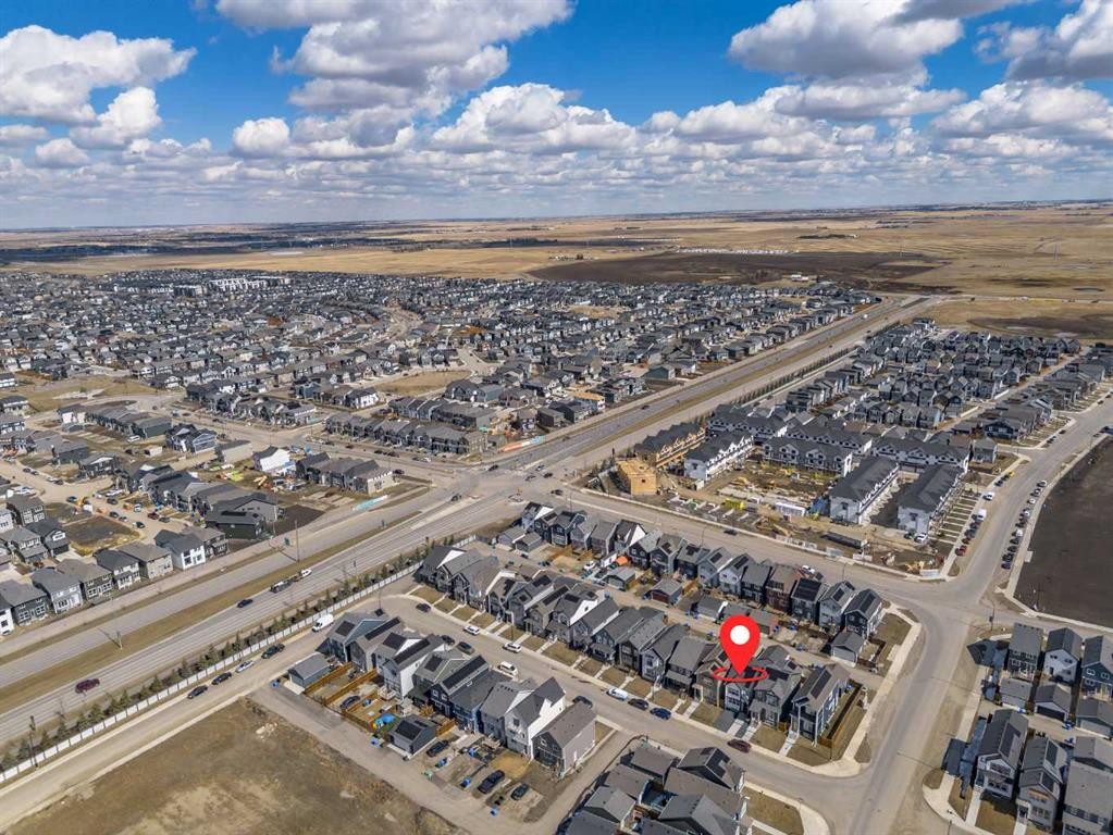 12 Heirloom Crescent Se, Calgary, AB - Outdoor With View