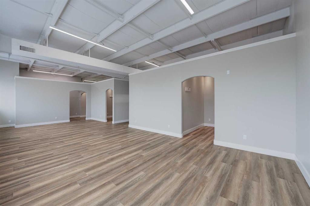 203-5116 52 Street, Red Deer, AB