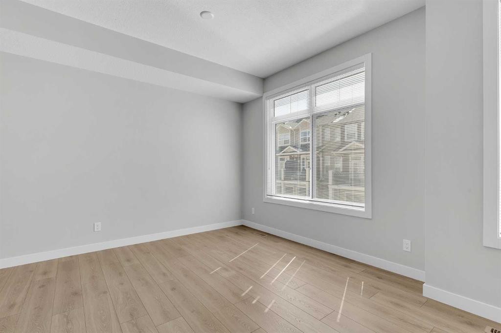 118 Legacy Path Se, Calgary, AB - Indoor Photo Showing Other Room