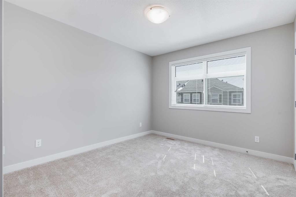118 Legacy Path Se, Calgary, AB - Indoor Photo Showing Other Room
